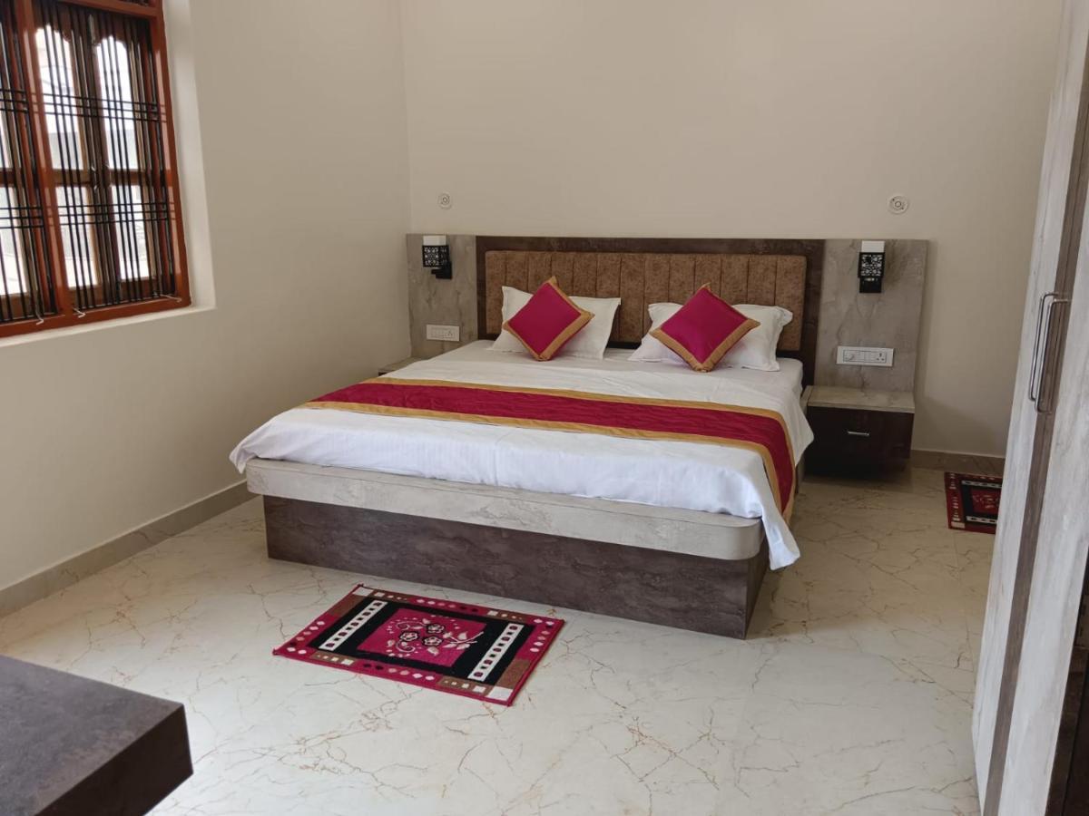 Happy Homes - Entire 2bhk Flat Varanasi
