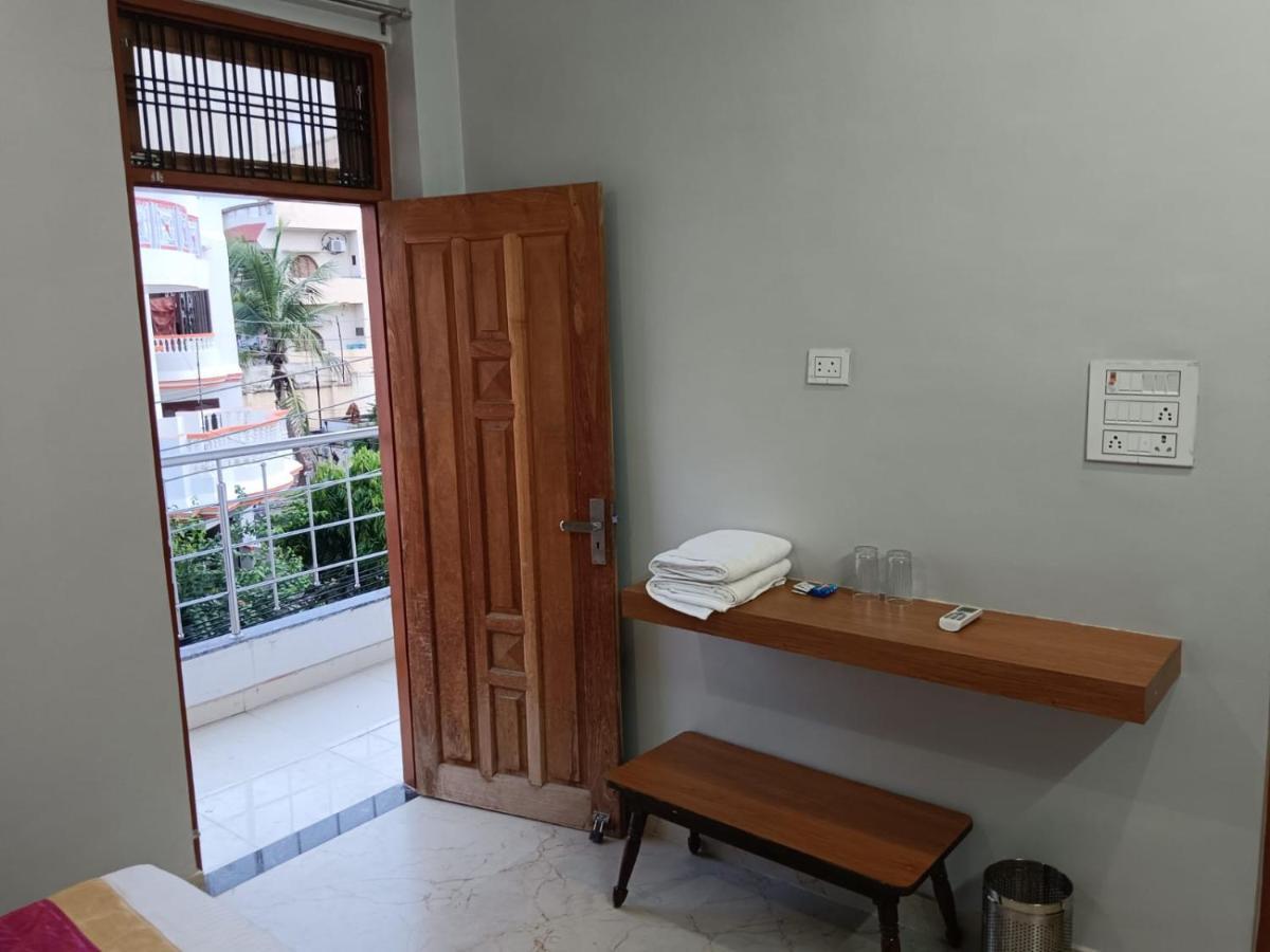 Happy Homes - Entire 2bhk Flat *